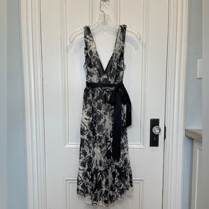 Lapis Black and White V-Neck Swing Dress